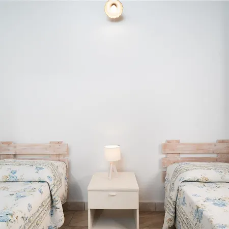Casa Vacanze Orosei アパート オロゼーイ