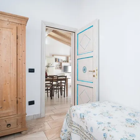 Casa Vacanze Orosei アパート *