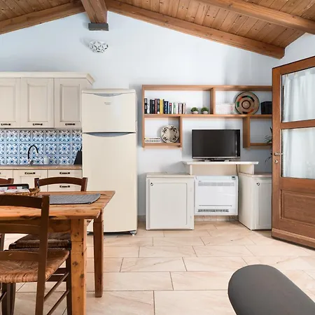 Casa Vacanze Orosei * オロゼーイ