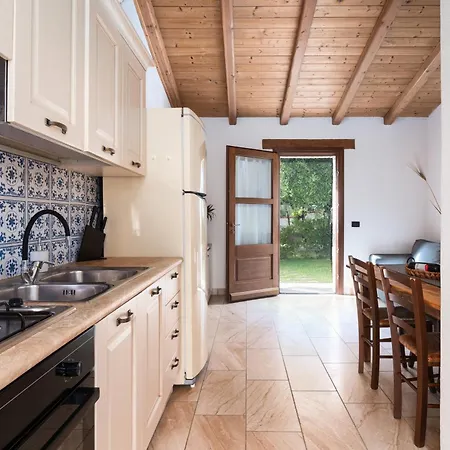 Casa Vacanze Orosei アパート